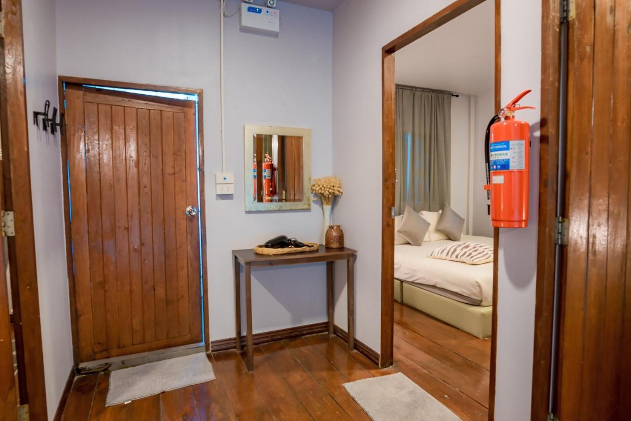 Mini-Me Home, A Cozy Entire House In Old City Chiang Mai Buitenkant foto