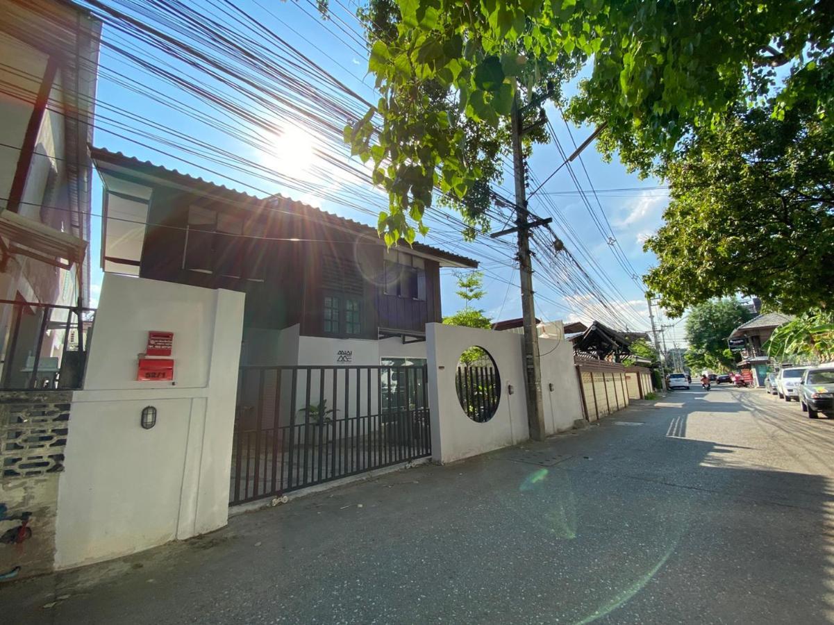 Mini-Me Home, A Cozy Entire House In Old City Chiang Mai Buitenkant foto